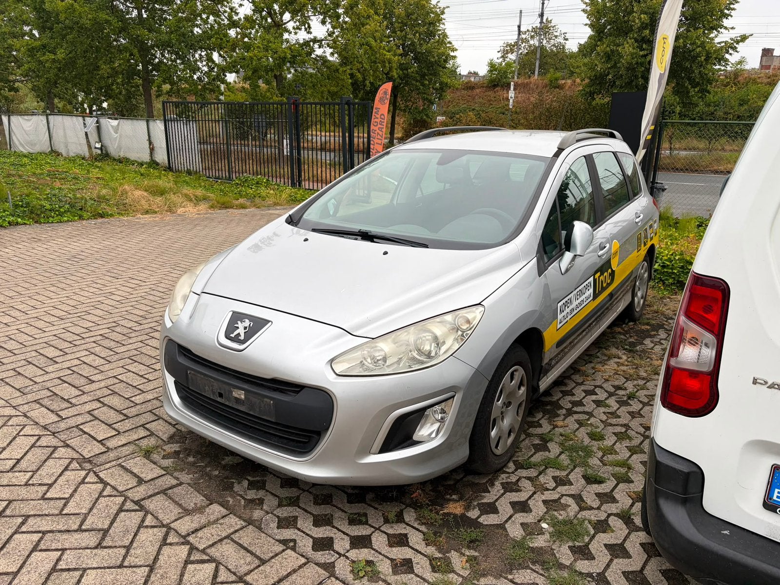 Peugeot 308 1.6Hdi/2013/Euro5/Airco/Trekhaak/Gekeurd* 1.499€, Auto's, Euro 5, Zwart, Bedrijf, 5 deurs