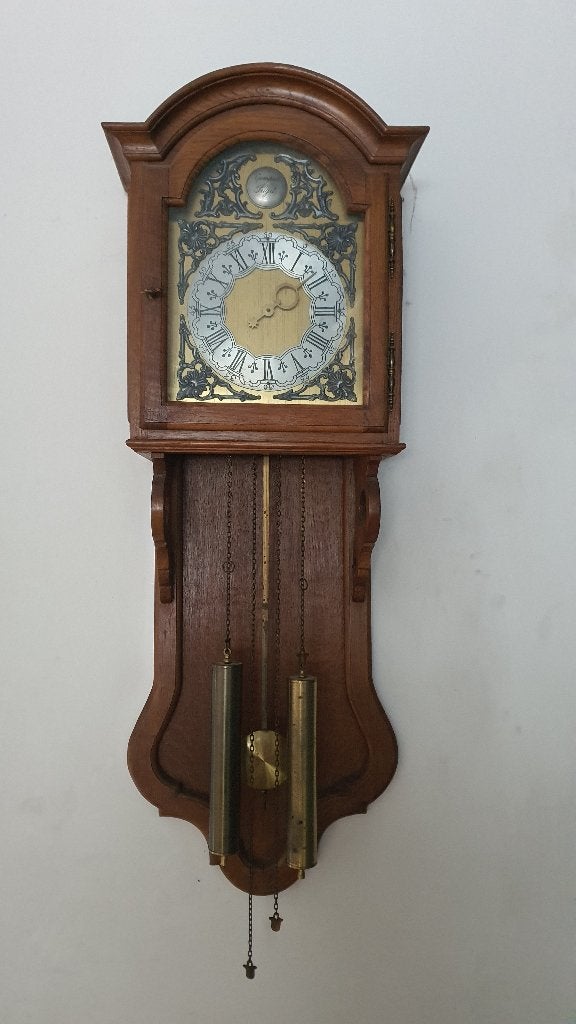 Horloge murale en bois classique, Enlèvement