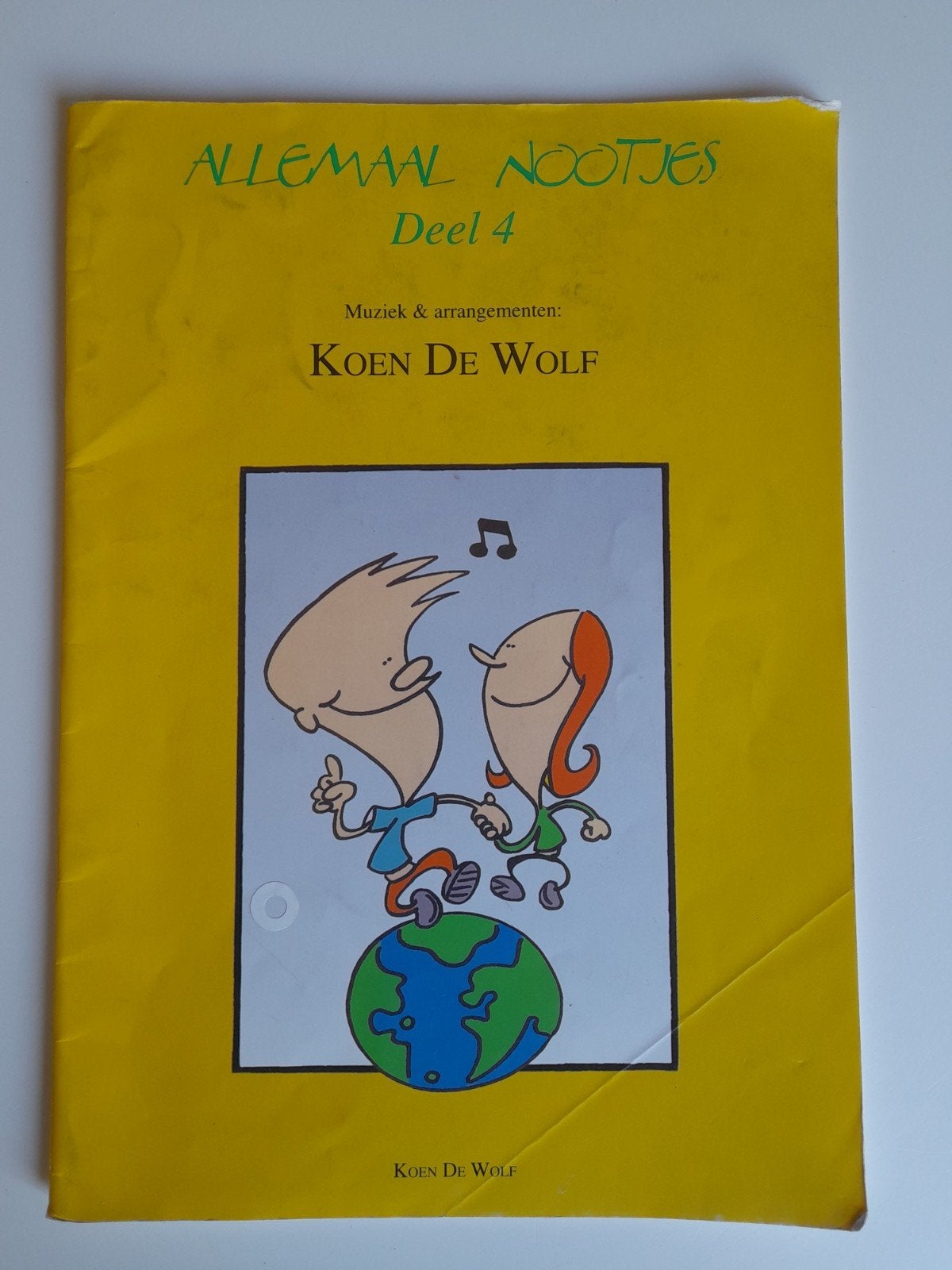 Allemaal Nootjes Deel 4, Livres, Musique, Enlèvement ou Envoi, Utilisé, Autres sujets/thèmes, Koen De Wolf