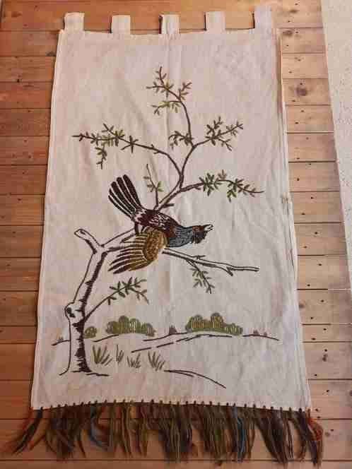 Tapisserie d'oiseaux brodée vintage des années 1970 118/75, Beige, Tapisserie murale, Enlèvement ou Envoi, Vintage