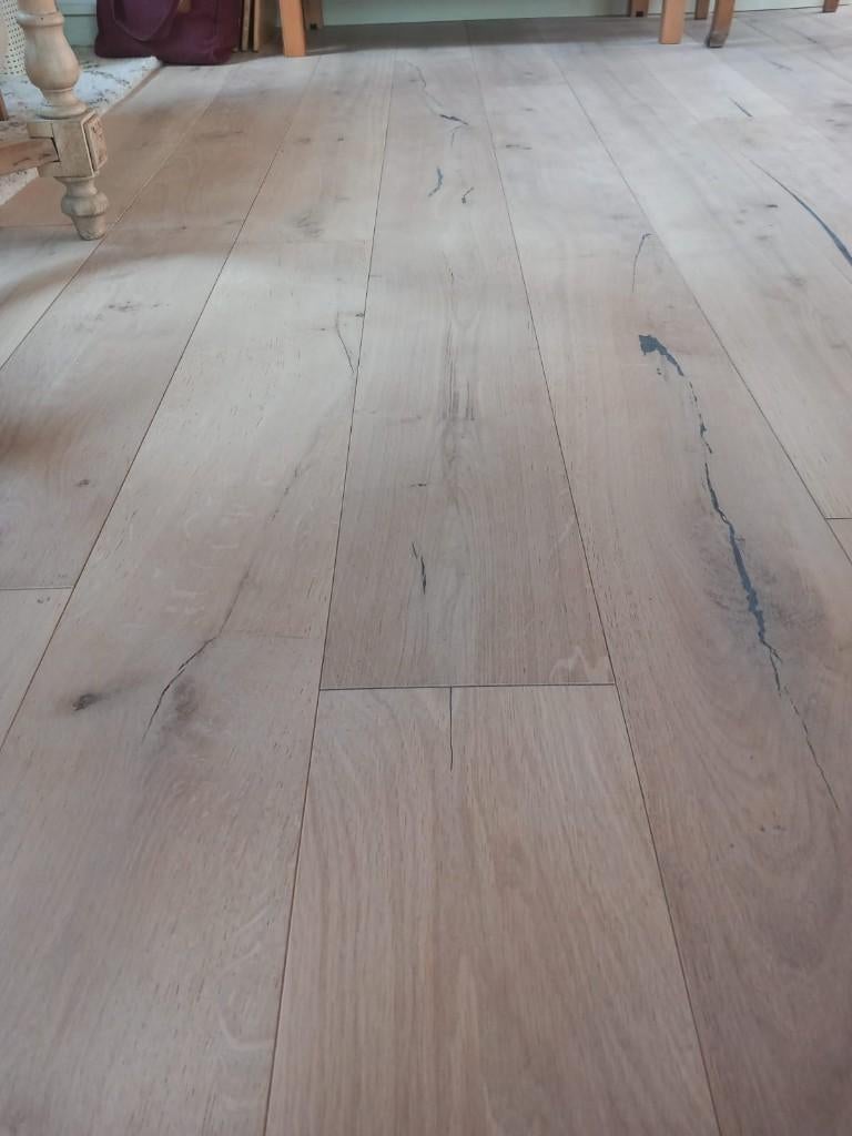 15m2 mooie nieuwe eiken parket met zacht witte vernis, Huis en Inrichting, Overige Huis en Inrichting, Nieuw, Ophalen