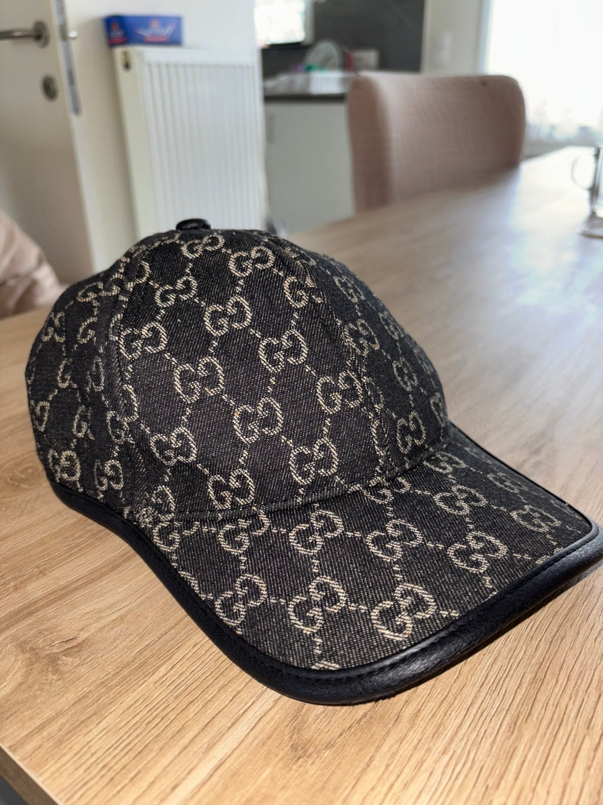 Gucci pet dubai zwart, Ophalen of Verzenden, Zo goed als nieuw, Pet