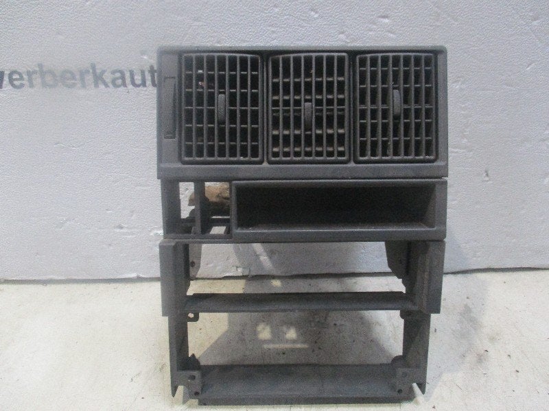 TABLEAU DE BORD PANNEAU CENTRAL 80 1986-1991 (893-857-183), Auto-Union-Straße  1,
85057  Ingolstadt, DE, Info@audi.de, Audi, Utilisé