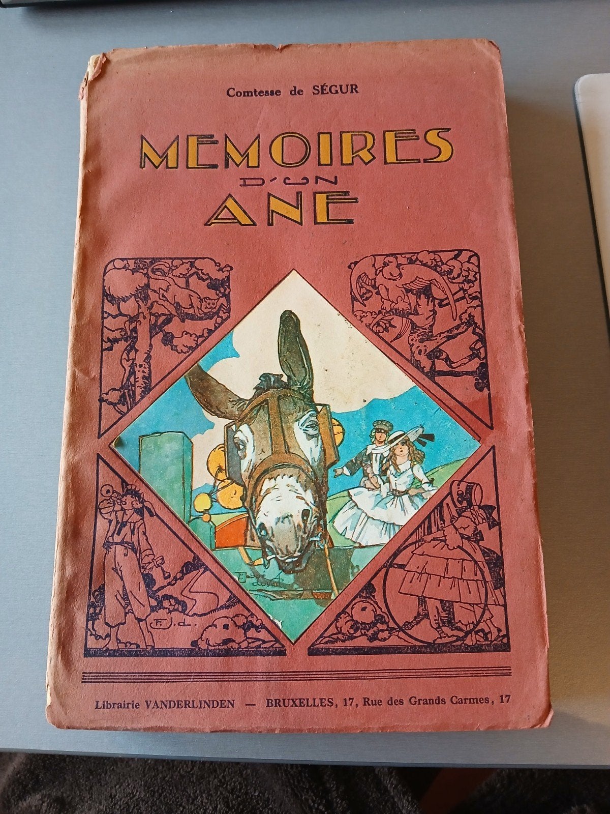 Mémoires d'un âne Comtesse de Ségur Librairie Vanderlinden, Antiquités & Art, Antiquités | Livres & Manuscrits, Enlèvement ou Envoi