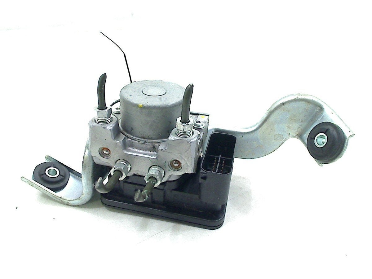 ABS POMP Suzuki GSX R 1000 2012-2016 (GSXR1000 L2-6), Dhr. S. di Majo, Gebruikt, Info@cama-motorparts.nl, P.J. Troelstraweg 8 8
3144 CX  MAASSLUIS, NL