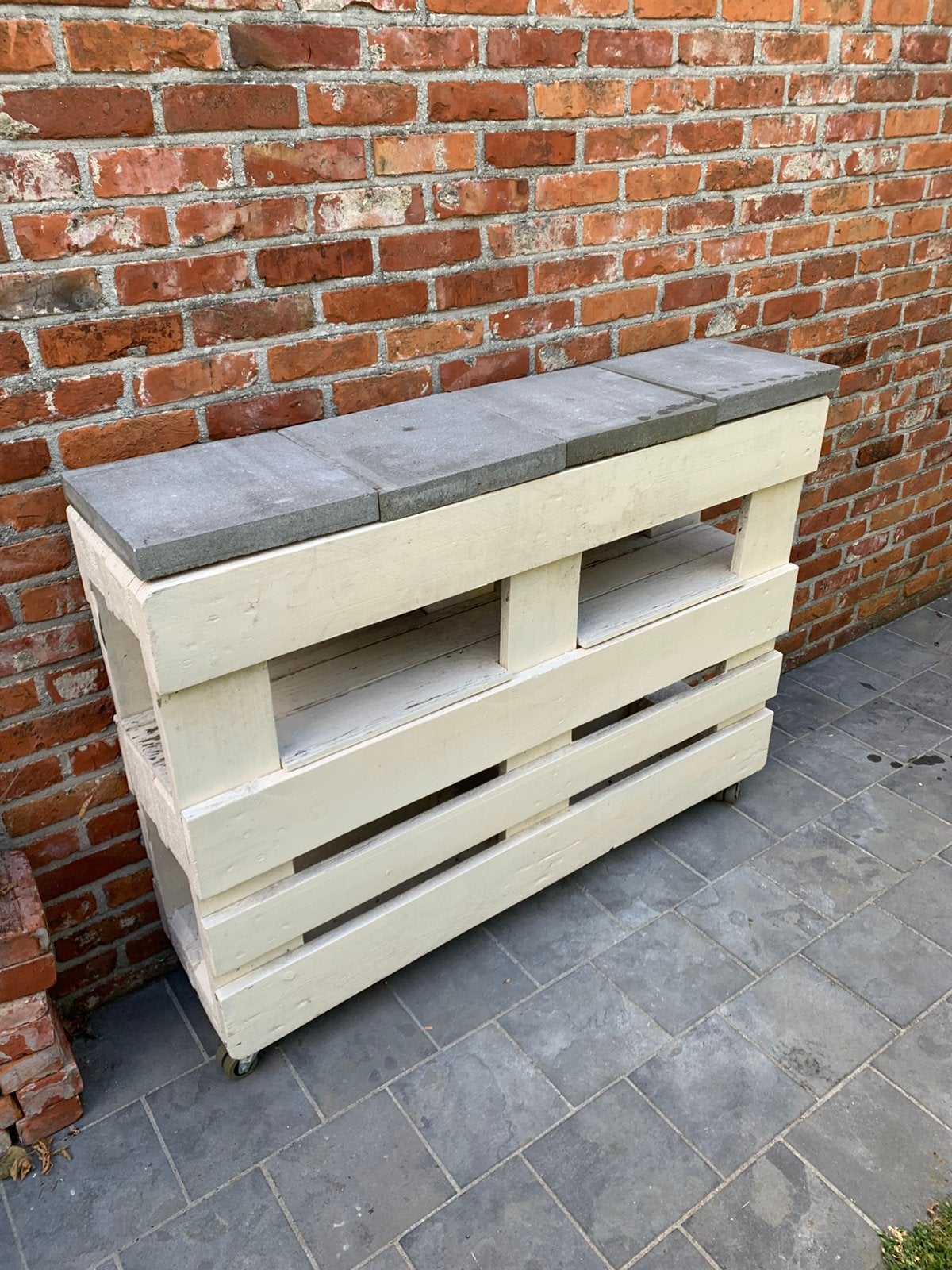 Bijzettafel buiten, Ophalen, Gebruikt