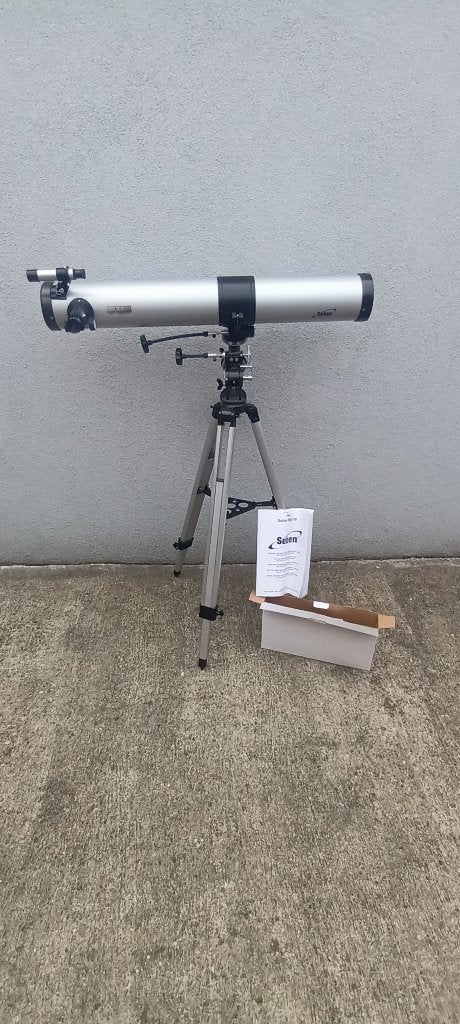 Télescope Seben 76/900, Audio, Tv en Foto, Optische apparatuur | Telescopen, Ophalen, Nieuw, Spiegeltelescoop (reflector), Met statief