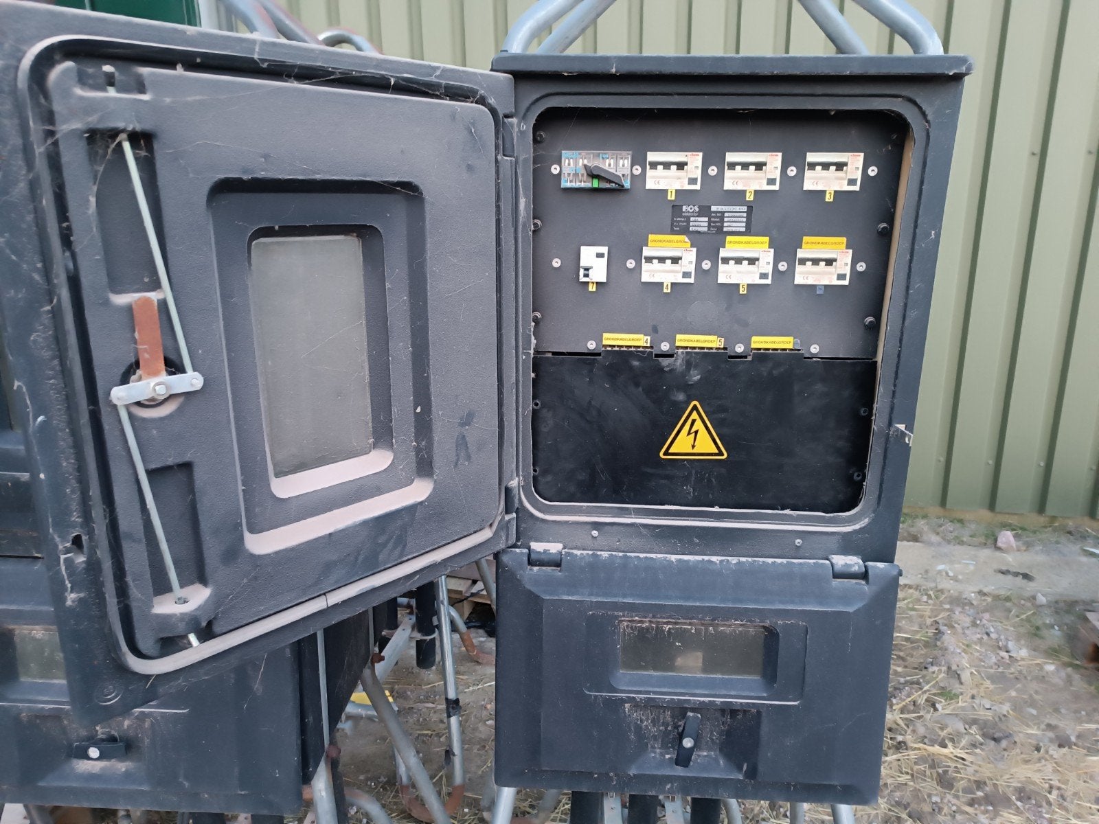 Werfkast elektrakast, Enlèvement, Utilisé
