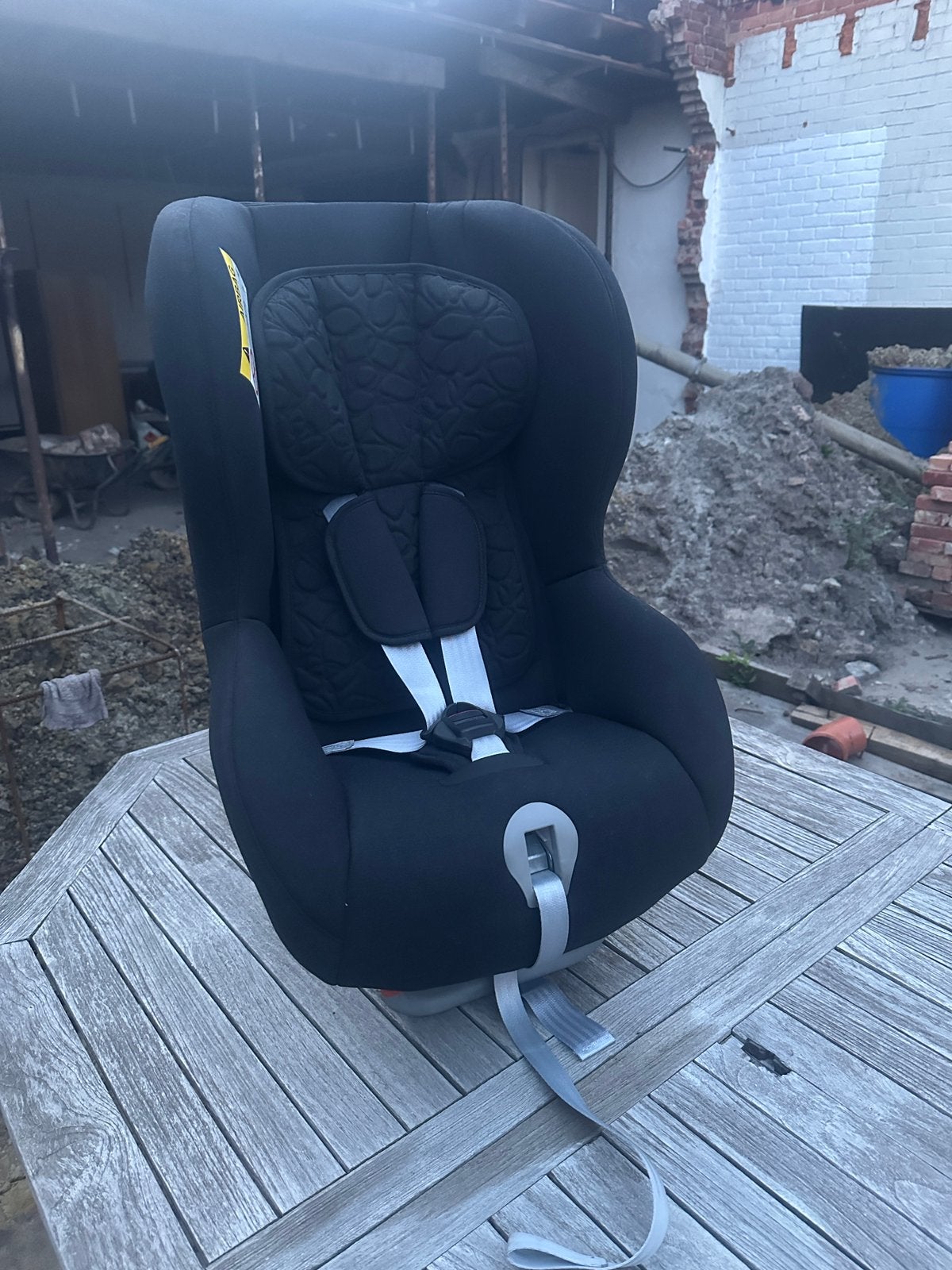 Originele volvo kinderstoel, Ophalen, Zo goed als nieuw