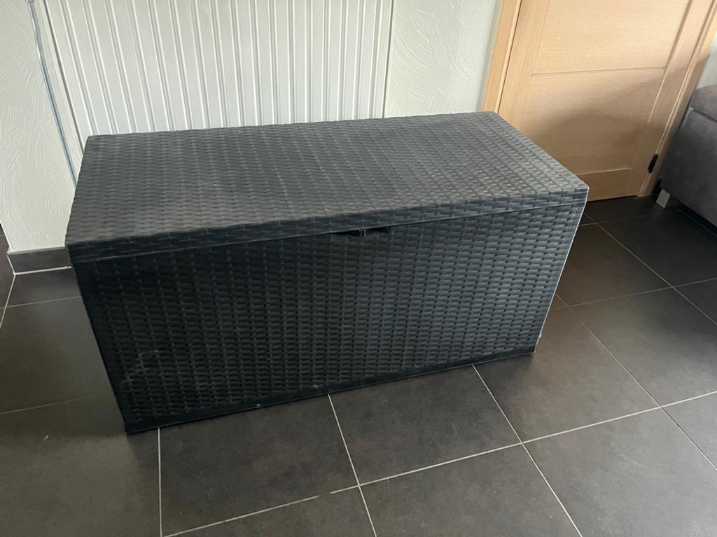 Opbergbox met wieltjes, Ophalen, Zo goed als nieuw