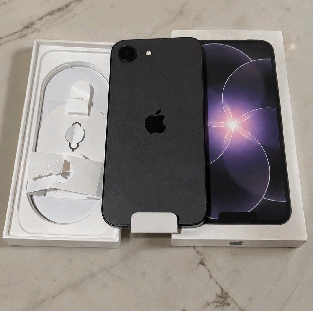 iPhone 17e NEUF, Télécoms, Téléphonie mobile | Apple iPhone, Enlèvement ou Envoi, Autres modèles, 100 %, Noir