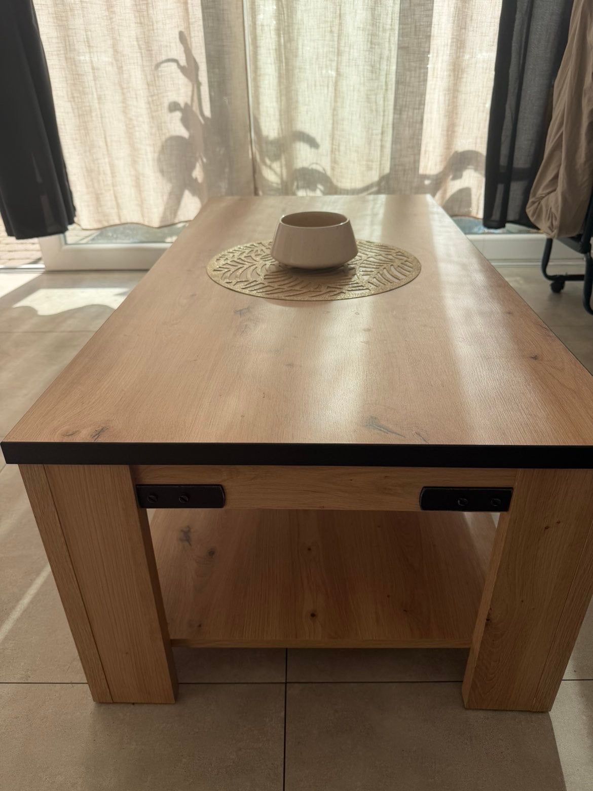 Salontafel, Ophalen