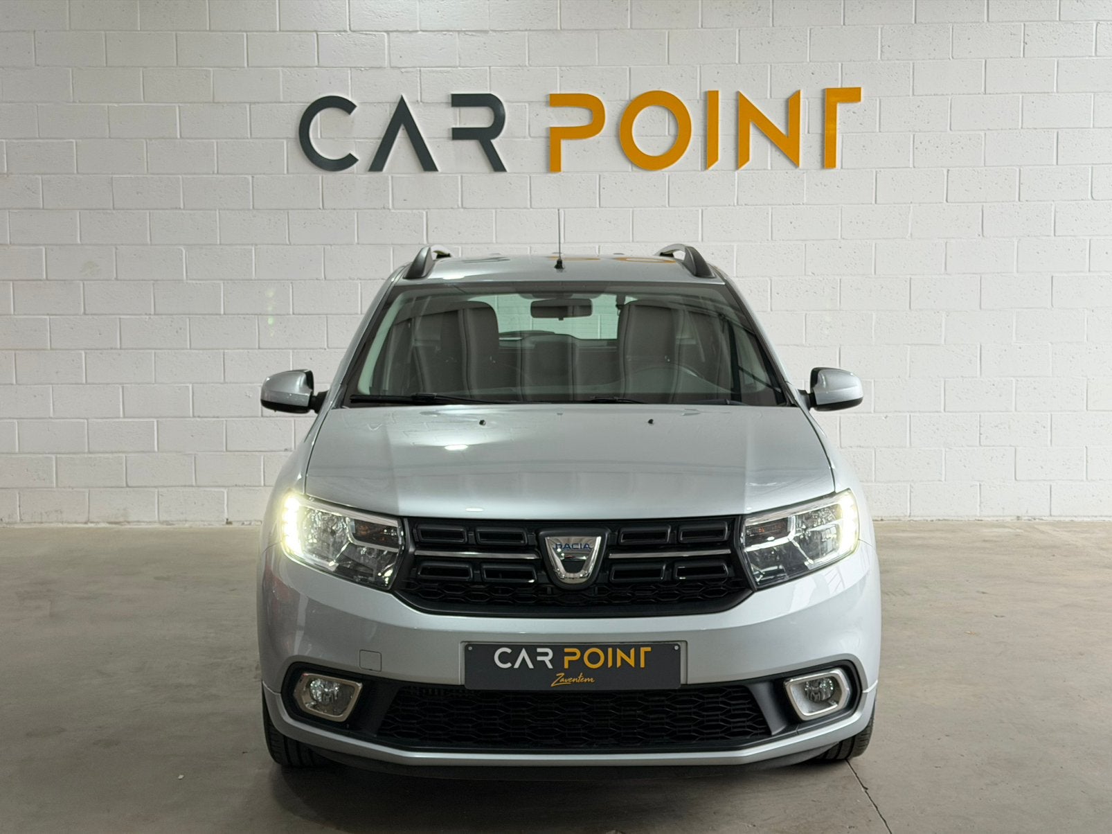 BLUETOOTH - CAMERA - AIRCO - BOITE AUTO - GARANTIE 12 MOIS, Autos, Dacia, Argent ou Gris, Achat, 898 cm³, Entreprise