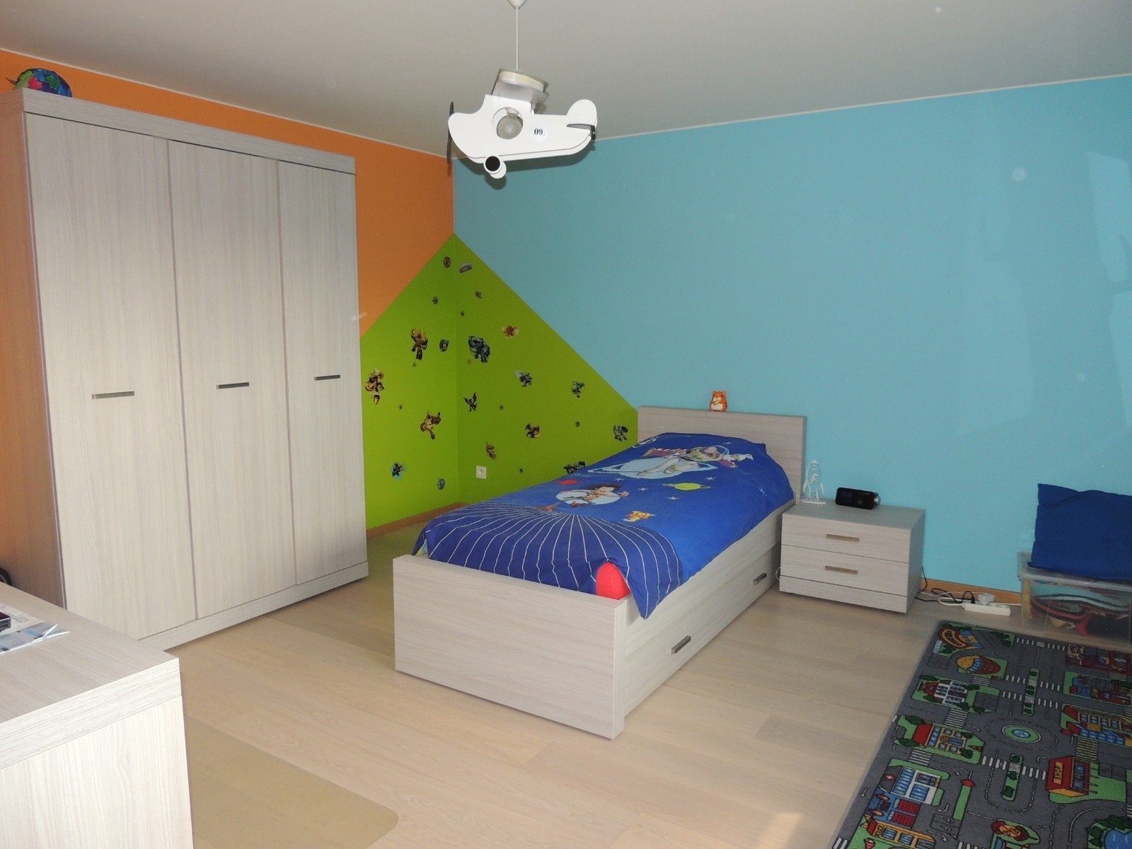 Eénpersoonsbed met bedlade, lattenbodem en matras, Ophalen