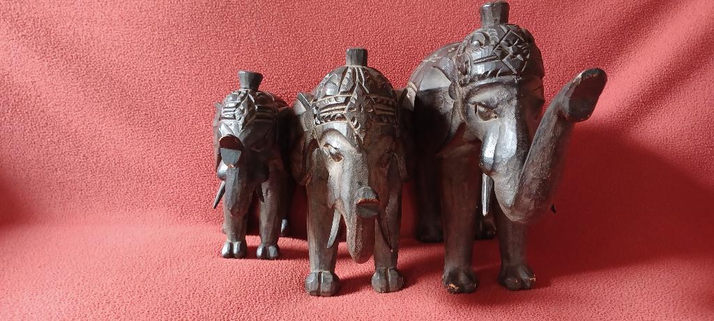 Houten Olifanten beelden, Enlèvement, Utilisé, Animal