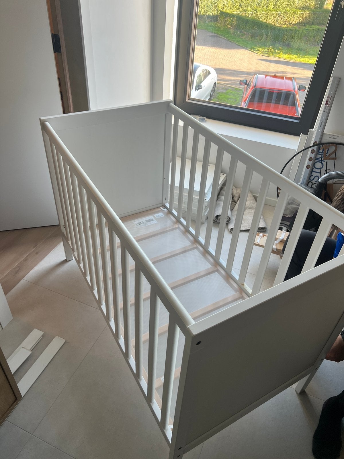 Kinderbedje 2 standen met matras, Kinderen en Baby's, Ophalen, Gebruikt