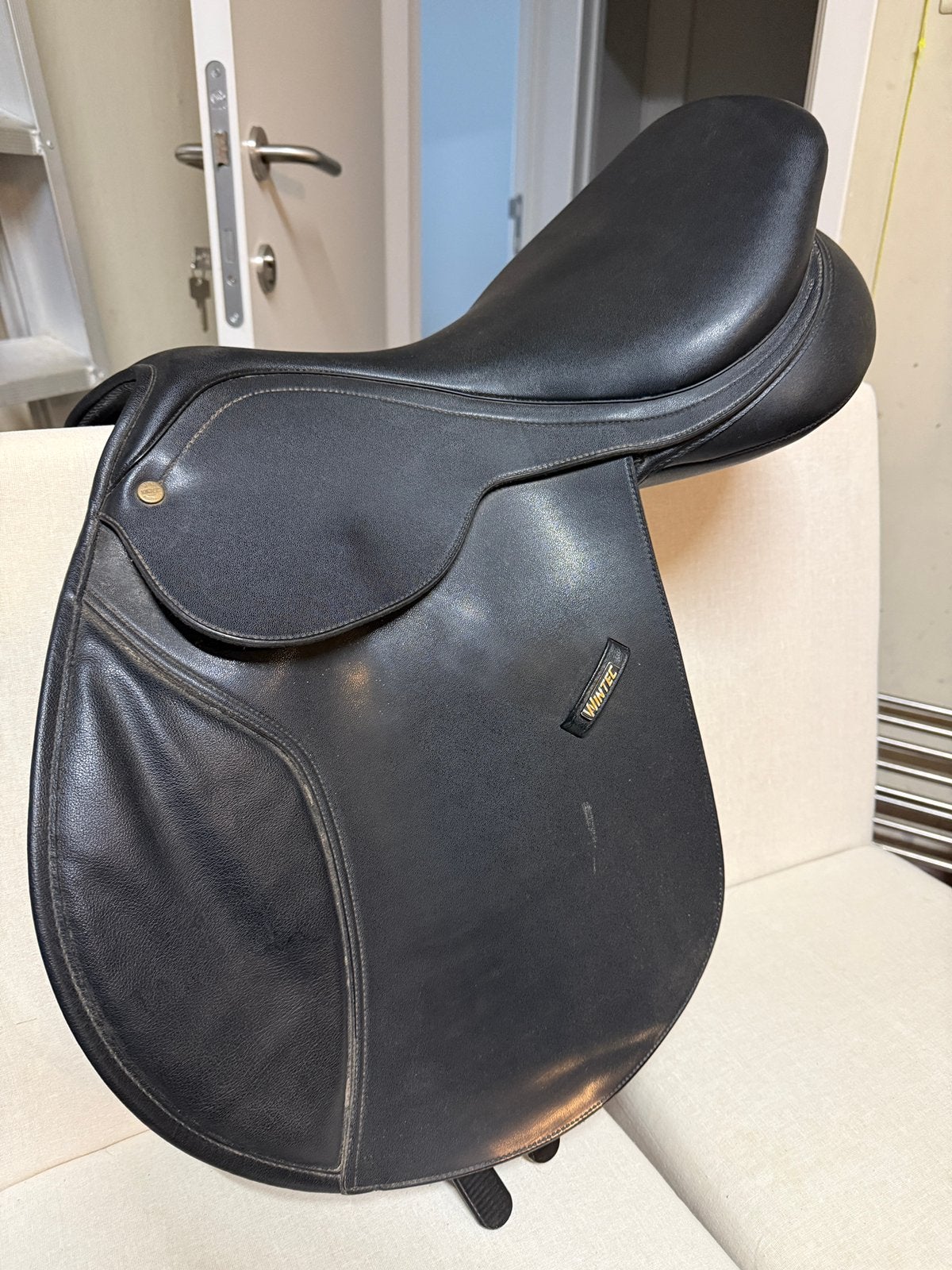 2 zadels te koop, Dieren en Toebehoren, Paarden en Pony's | Zadels, Ophalen, Gebruikt, Wintec