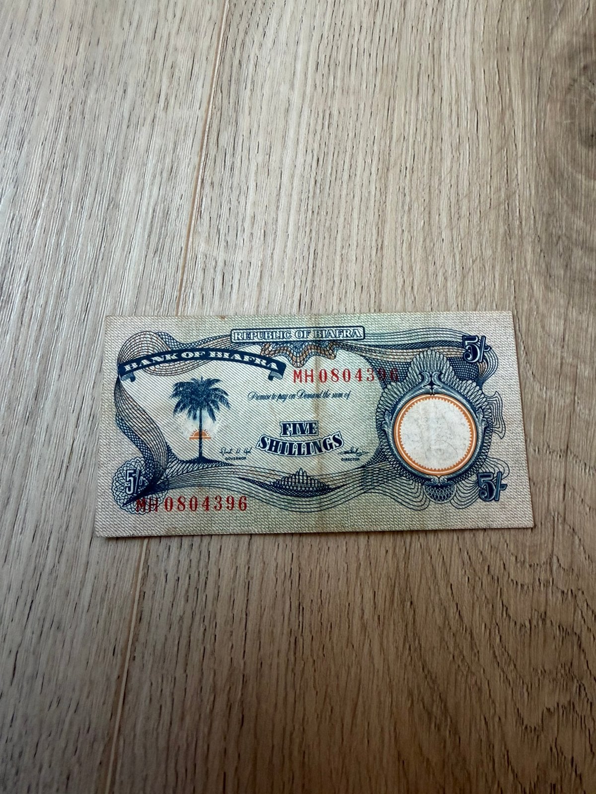 Goed 5 shilling biljet Biafra, Postzegels en Munten, Bankbiljetten | Afrika, Ophalen of Verzenden
