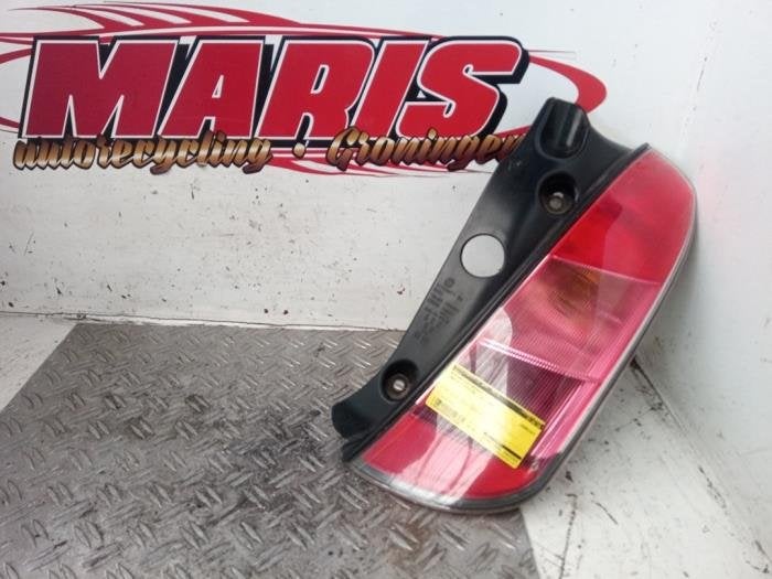 Feu arrière droit d'un Lancia Y(Psilon), -, -, 3 mois de garantie, Utilisé