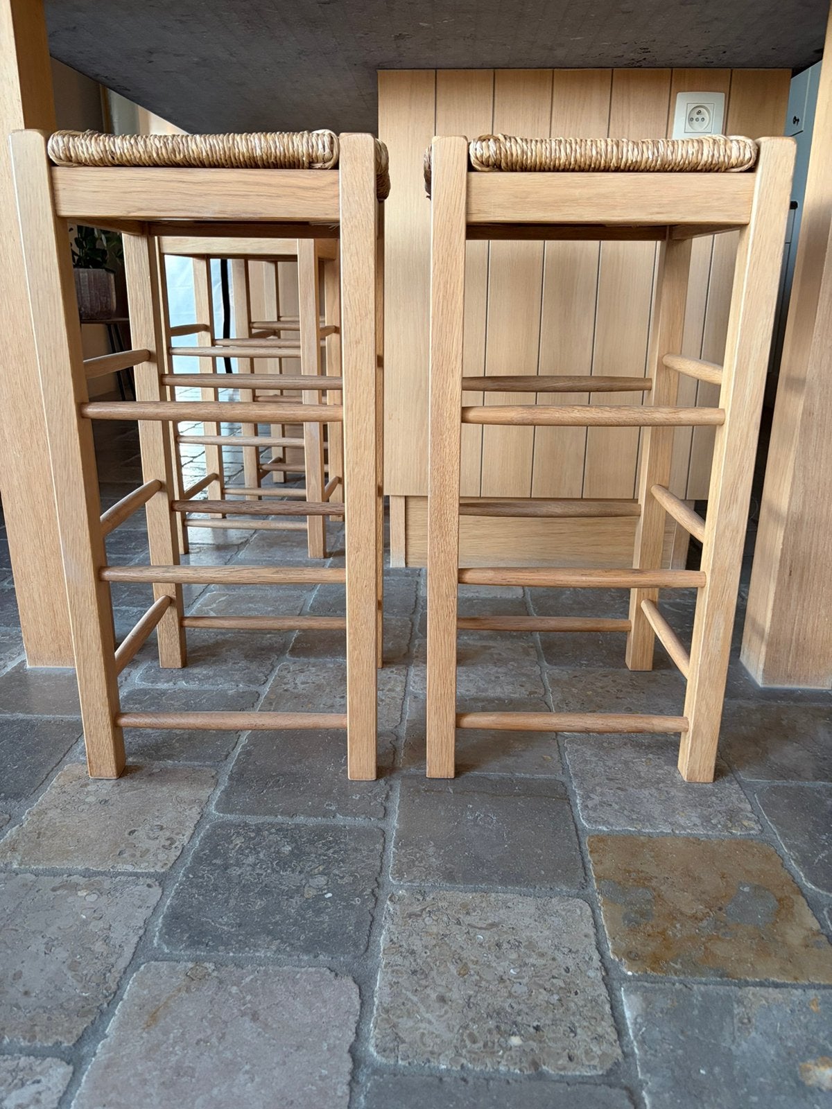 4 eiken barkrukken in perfecte staat, Huis en Inrichting, Ophalen, Met voetsteun, 60 tot 90 cm, Zo goed als nieuw