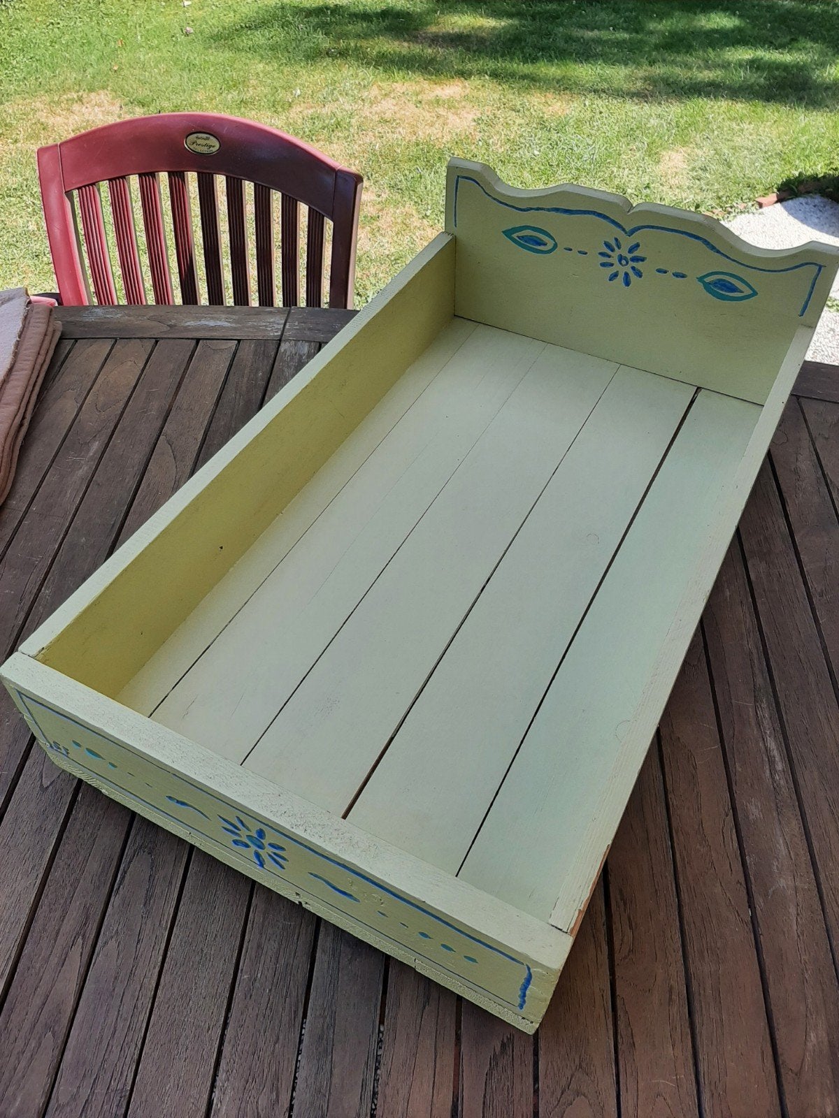 Handgemaakt houten poppenbed, Kinderen en Baby's, Ophalen, Gebruikt, Meubelstuk of Keukentje