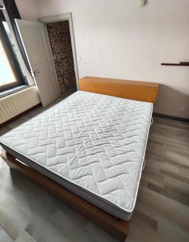 Matelas 180x250cm - 50€ - Cause déménagement, Maison & Meubles, Chambre à coucher | Matelas & Sommiers, Sommier, 180 cm, 200 cm