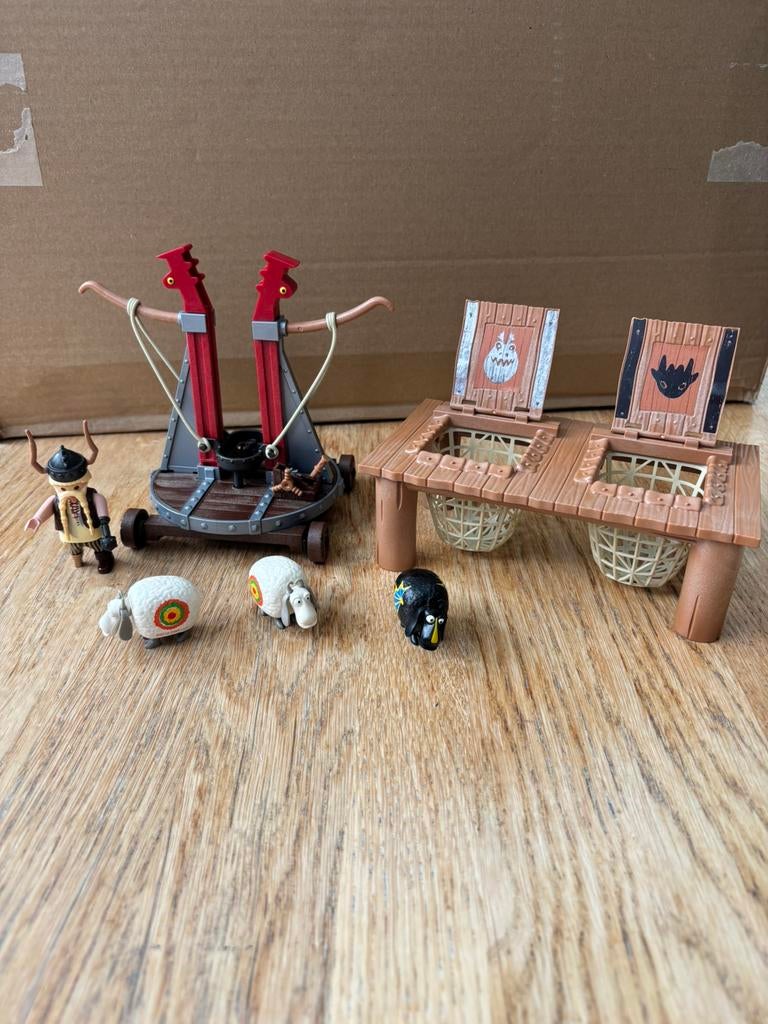 Playmobil - dragons - schapenkatapult set 9461, Kinderen en Baby's, Speelgoed | Playmobil, Ophalen, Zo goed als nieuw