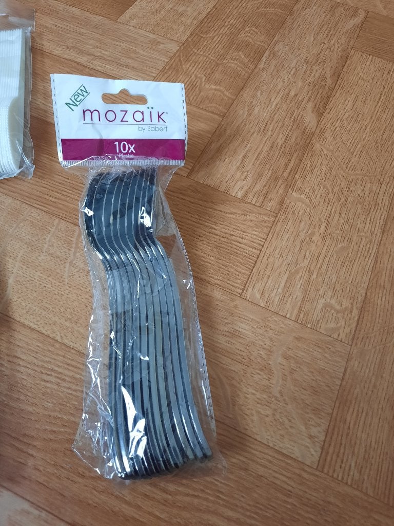 nieuw pak van 10 sterke plastieken lepels, Maison & Meubles, Cuisine | Couverts, Enlèvement ou Envoi, Neuf