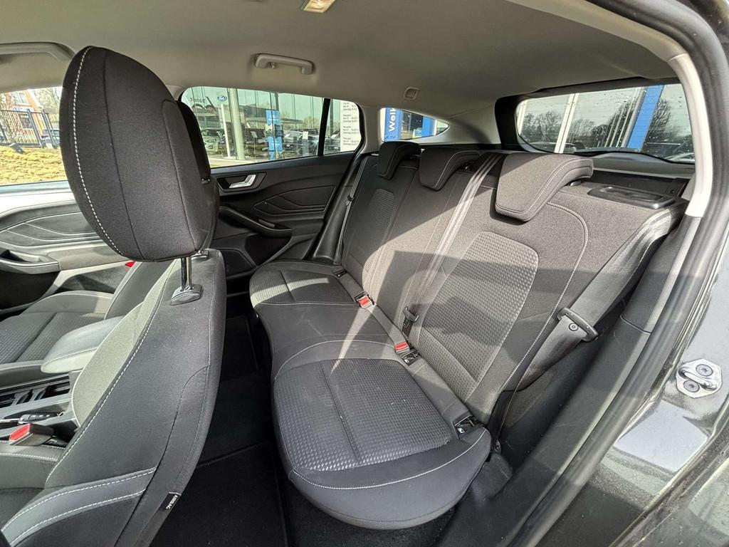 Ford Focus EcoBlue Connected / DEMOWAGEN (bj 2020), Auto's, Focus, Stof, Gebruikt, Bedrijf