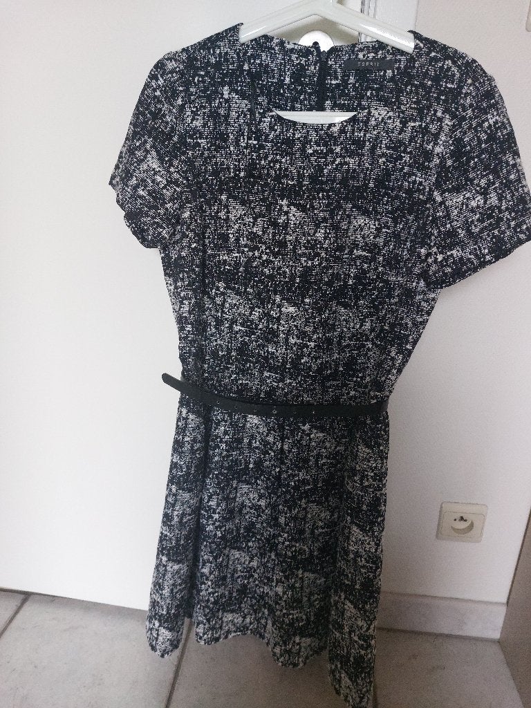 Kleed, Kleding | Dames, Maat 38/40 (M), Overige kleuren, Ophalen of Verzenden, Zo goed als nieuw