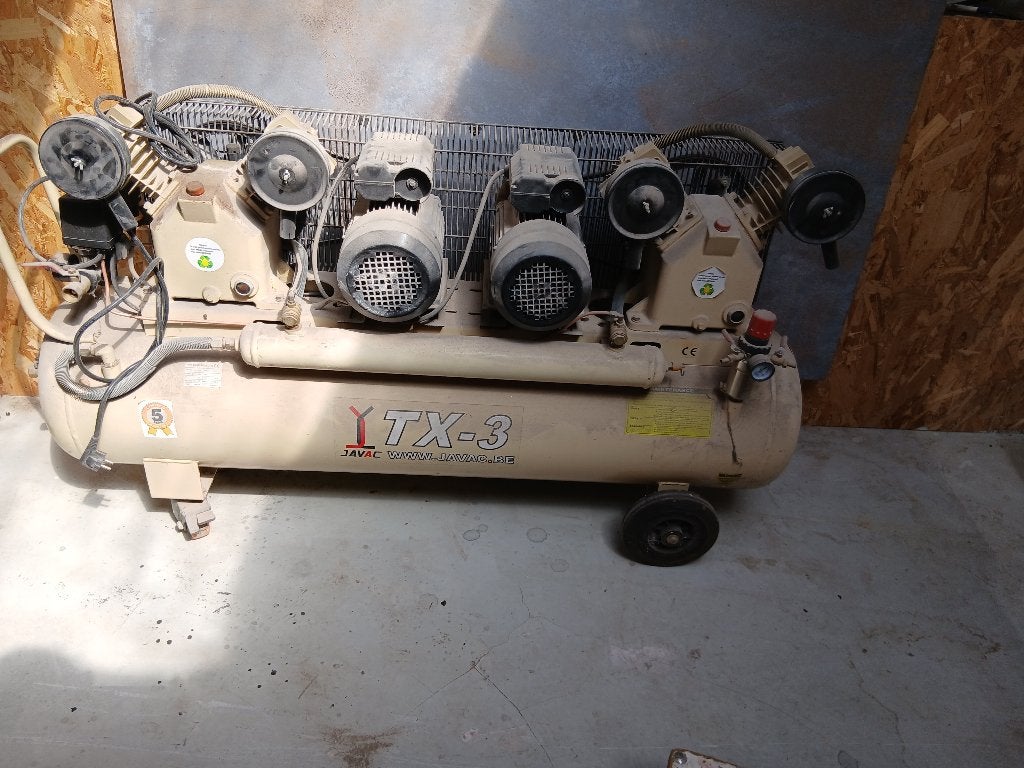 Compressor, Doe-het-zelf en Bouw, Compressors, Ophalen, Gebruikt, 800 liter/min of meer, 6 tot 10 bar
