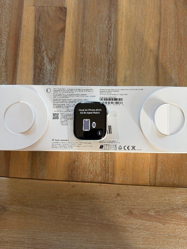 Apple Watch série 11 46mm, IOS, Comme neuf, Enlèvement, Apple