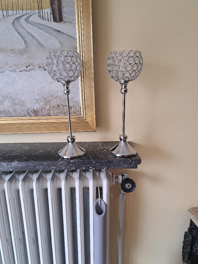2 magnifiques porte-lampes en en métal argenté sur un pied, Enlèvement ou Envoi