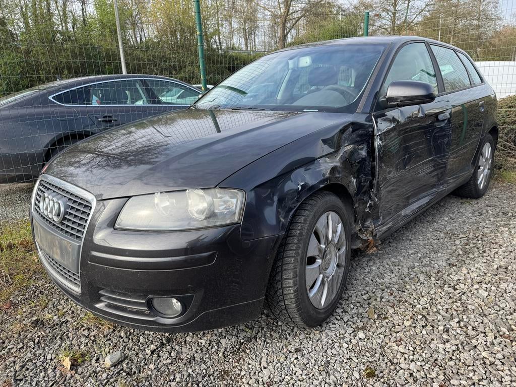 Audi A3 5p 1.9 tdi accidentée, chassis ok, moteur boite ok, Autos, Achat, Entreprise, Boîte manuelle, Noir