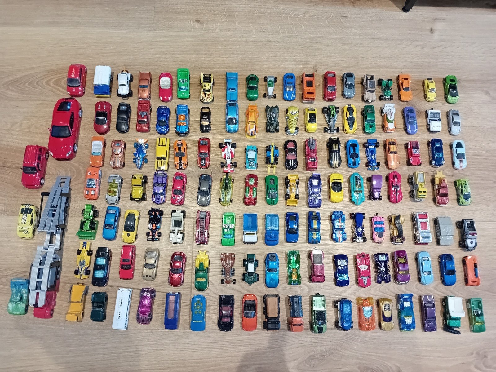 132 petites voitures Hotwheels, Matchbox, etc., Enlèvement ou Envoi, Utilisé