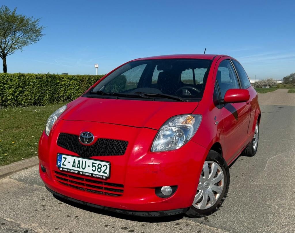 Toyota Yaris ️ 2009 ️ Benzine ️ AIRCO ️, Auto's, Zwart, 5 deurs, 1292 cc, Rood