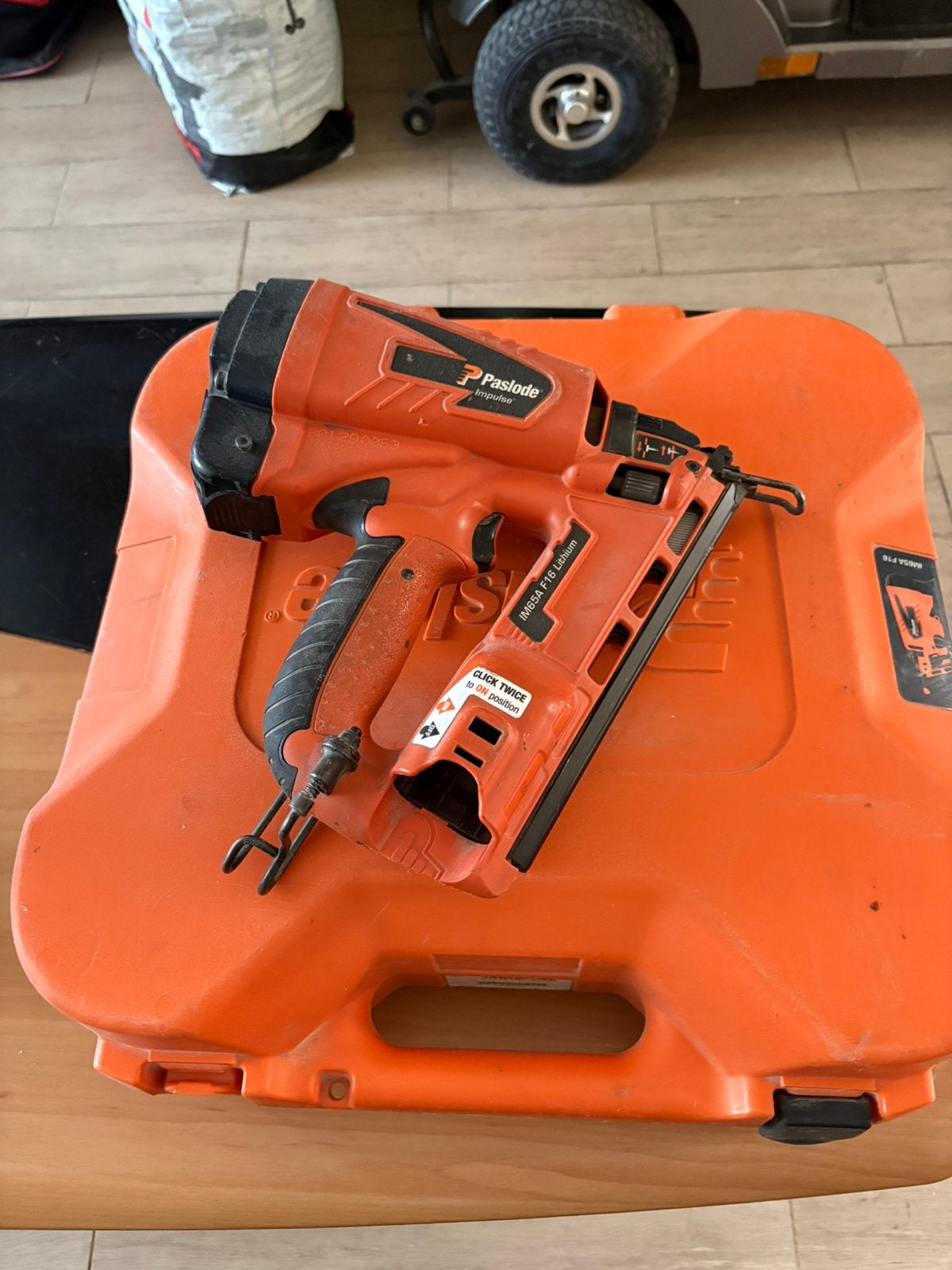 Paslode. Im 65a f 16.  Mini brad. Nagelschieter   Nagelpist, Bricolage & Construction, Enlèvement, Utilisé