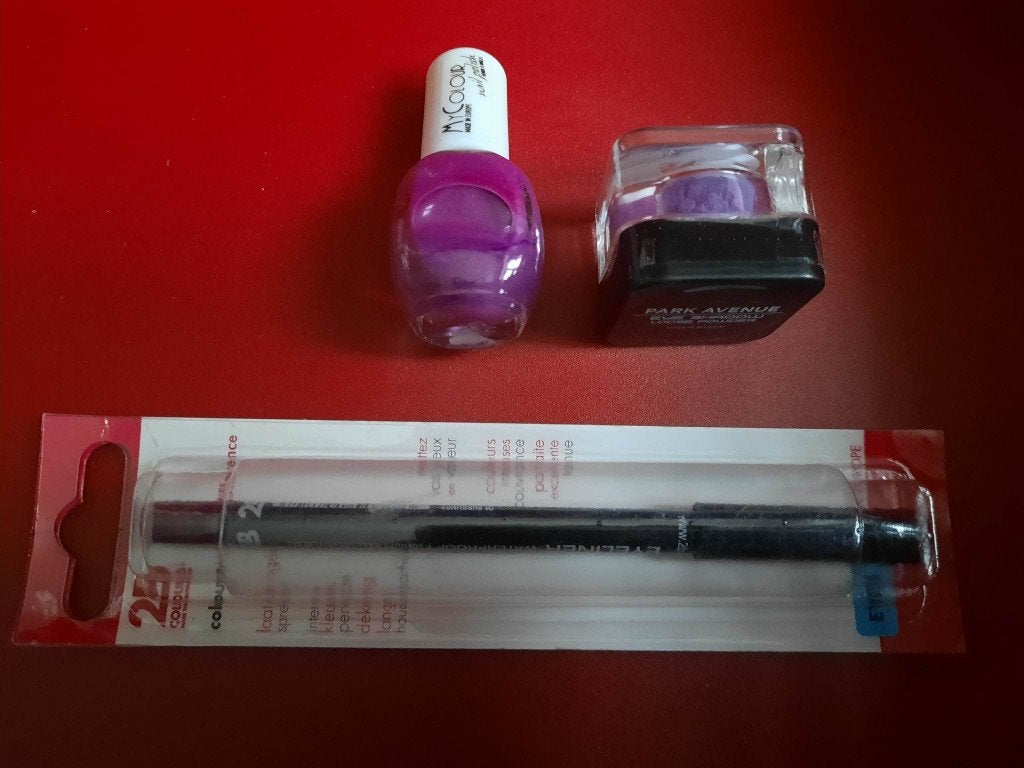 Ombre à paupières + eyeliner + vernis / mauve, Bijoux, Sacs & Beauté, Beauté | Cosmétiques & Maquillage, Neuf, Maquillage, Enlèvement ou Envoi