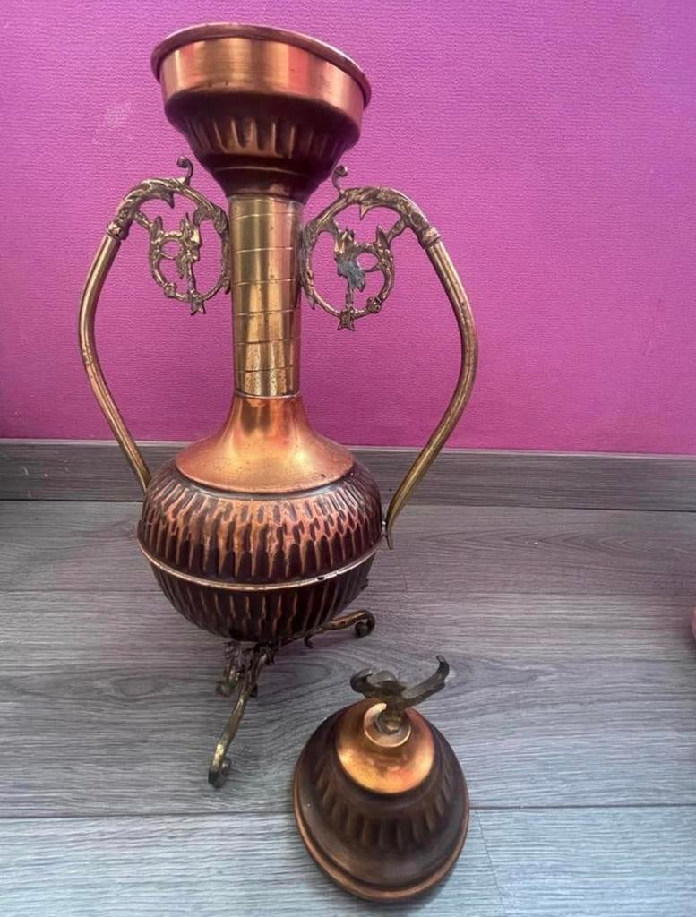 Antieke Koperen Vaas met Bronzen Details en Deksel vintage, Antiek en Kunst, Antiek | Kandelaars, Koper of Brons, Ophalen of Verzenden