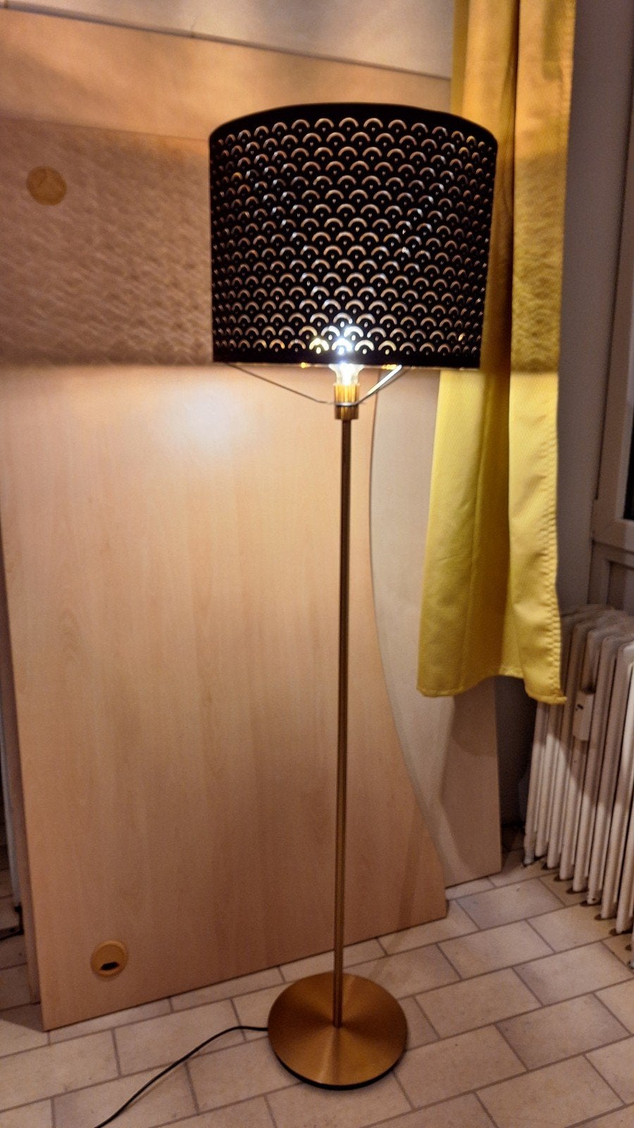 Nymo skaftet IKEA vloerlamp, Ophalen