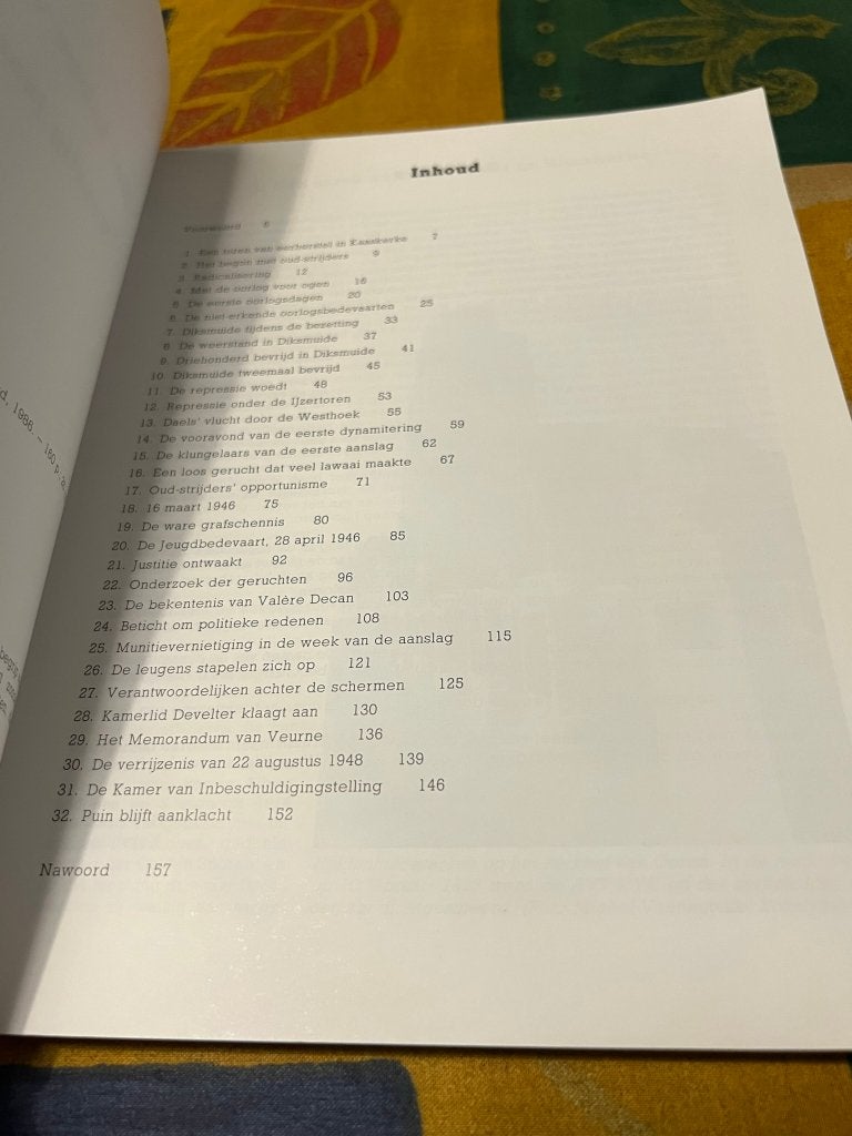 Het Taboe van Vlaanderen, 40 jaar na de aanslag - W. Moons, Gelezen, Ophalen of Verzenden, Algemeen, 1945 tot heden