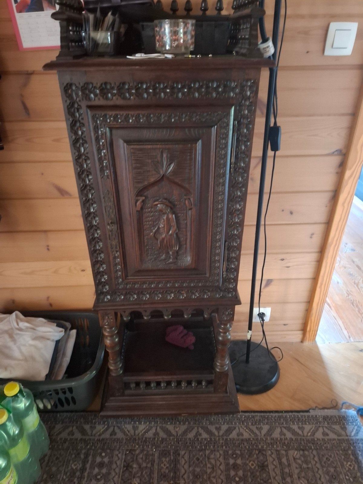 antiek bijzet kastje, Ophalen