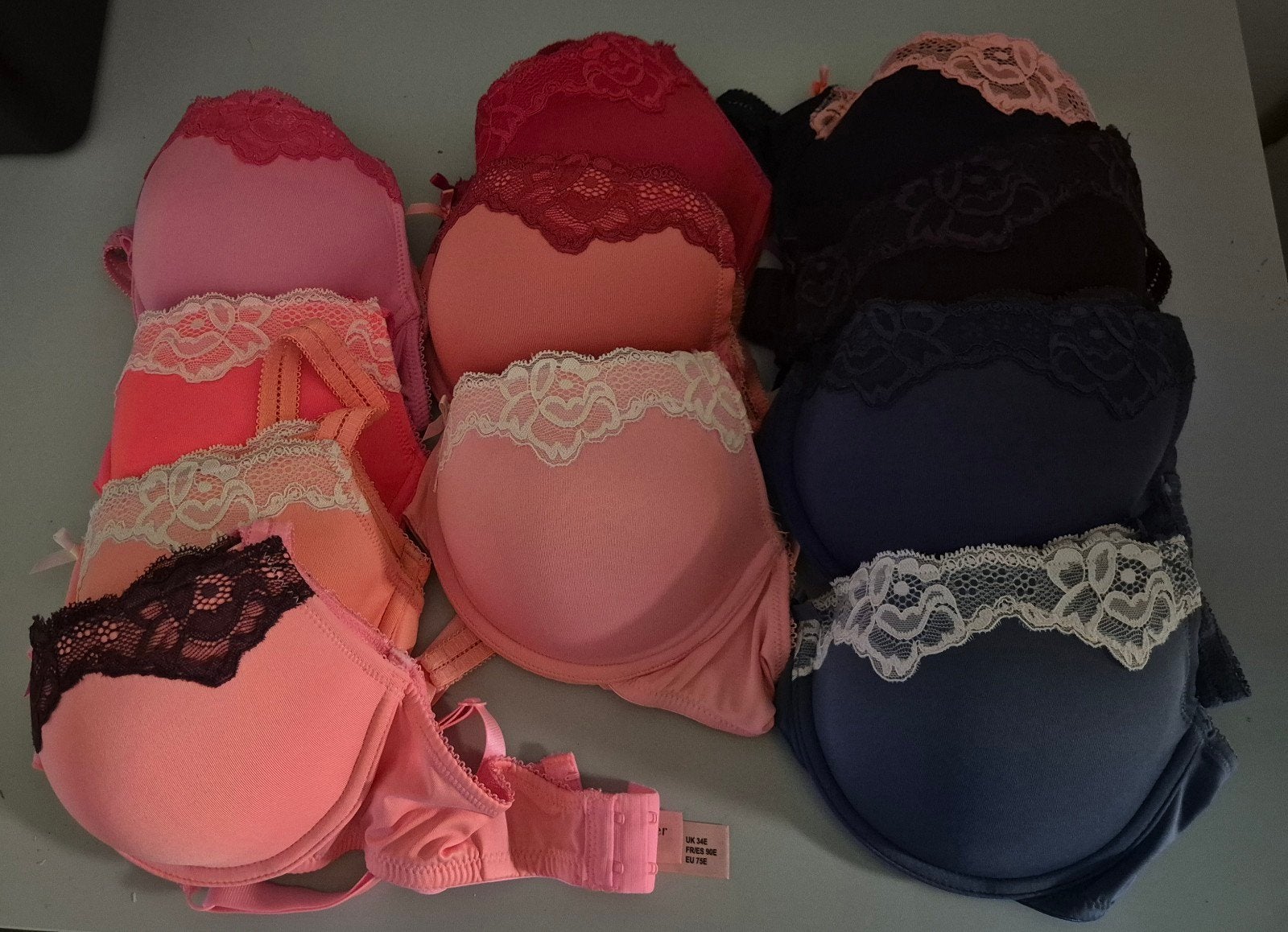 nieuwe hunkemöller BH's E75, Hunkemöller, Ophalen of Verzenden, BH