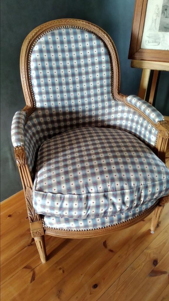 fauteuil et chaises, Enlèvement
