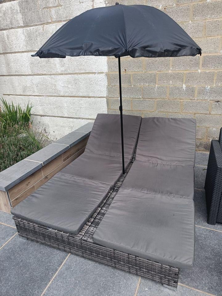 chaise longue neuve, Enlèvement
