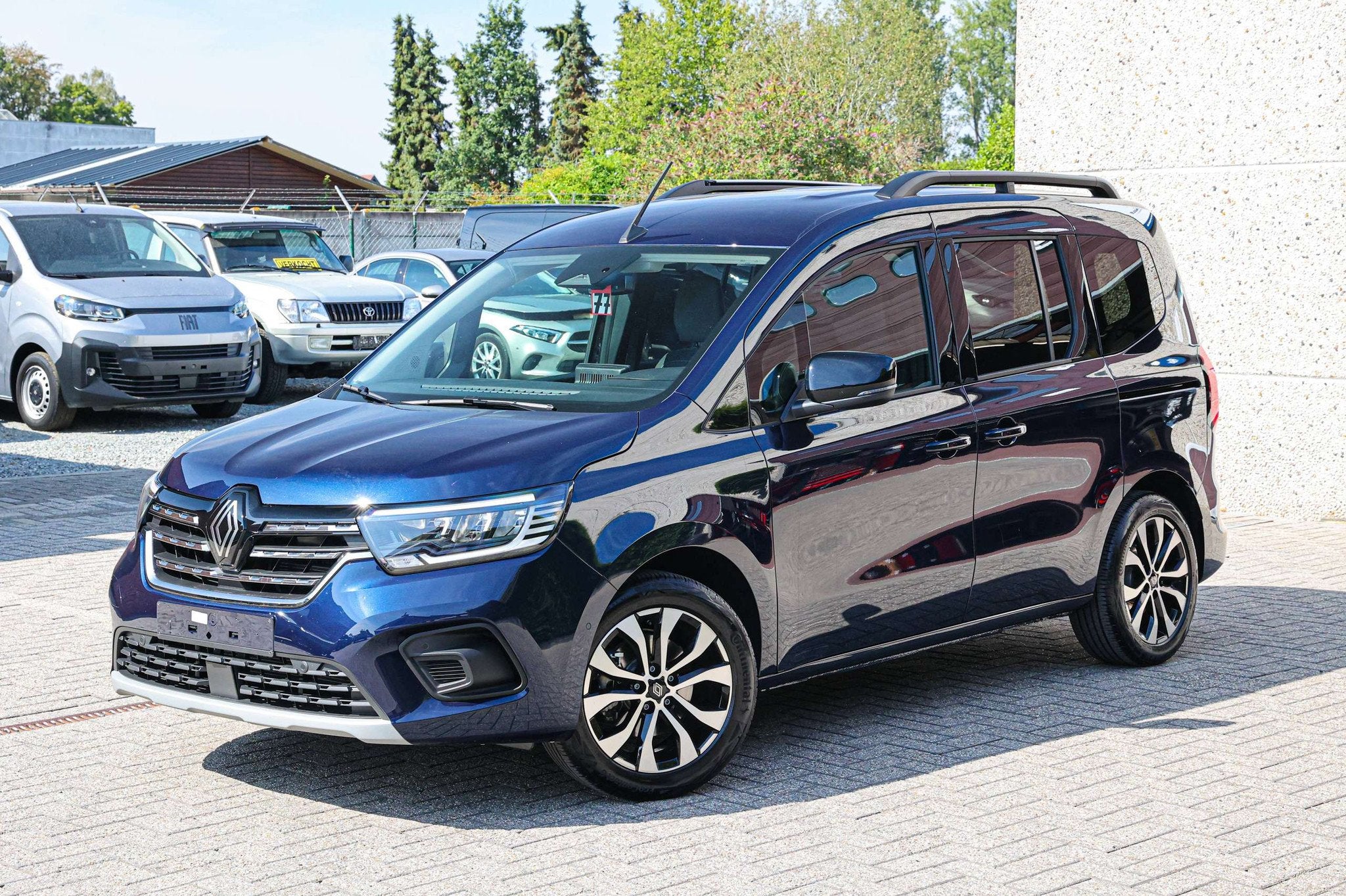 Renault Kangoo TECHNO-UITVOERING*ACHTERUITRIJCAMERA*NAVIGATI, Gebruikt, Zwart, 4 cilinders, Bedrijf