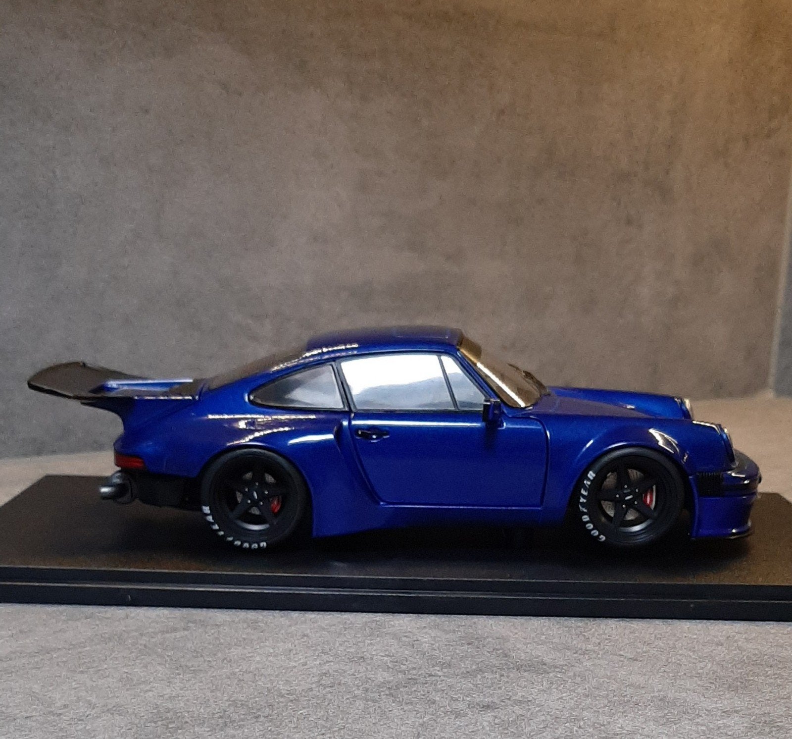 1:18/Porsche 911 KS-R 2024/NIEUW, Hobby en Vrije tijd, Ophalen of Verzenden, Nieuw, Auto, Solido