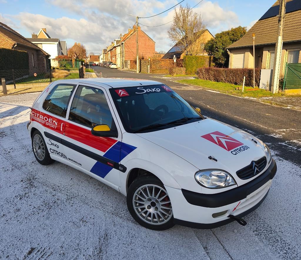 Citroen Saxo 16v div1rallywagen, Autos, Achat, Boîte manuelle, 1587 cm³, Berline
