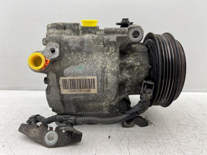 Pompe clim d'un Fiat 500, -, 3 mois de garantie, Utilisé, Fiat