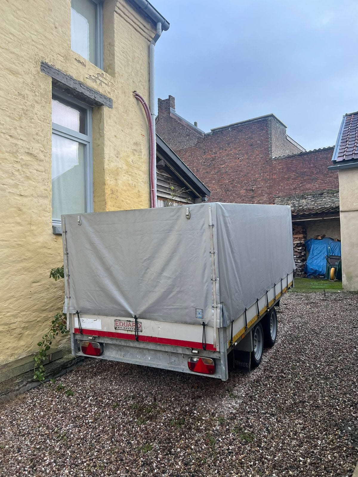 Remorque 2000kg double essieu avec bache, Enlèvement, Comme neuf